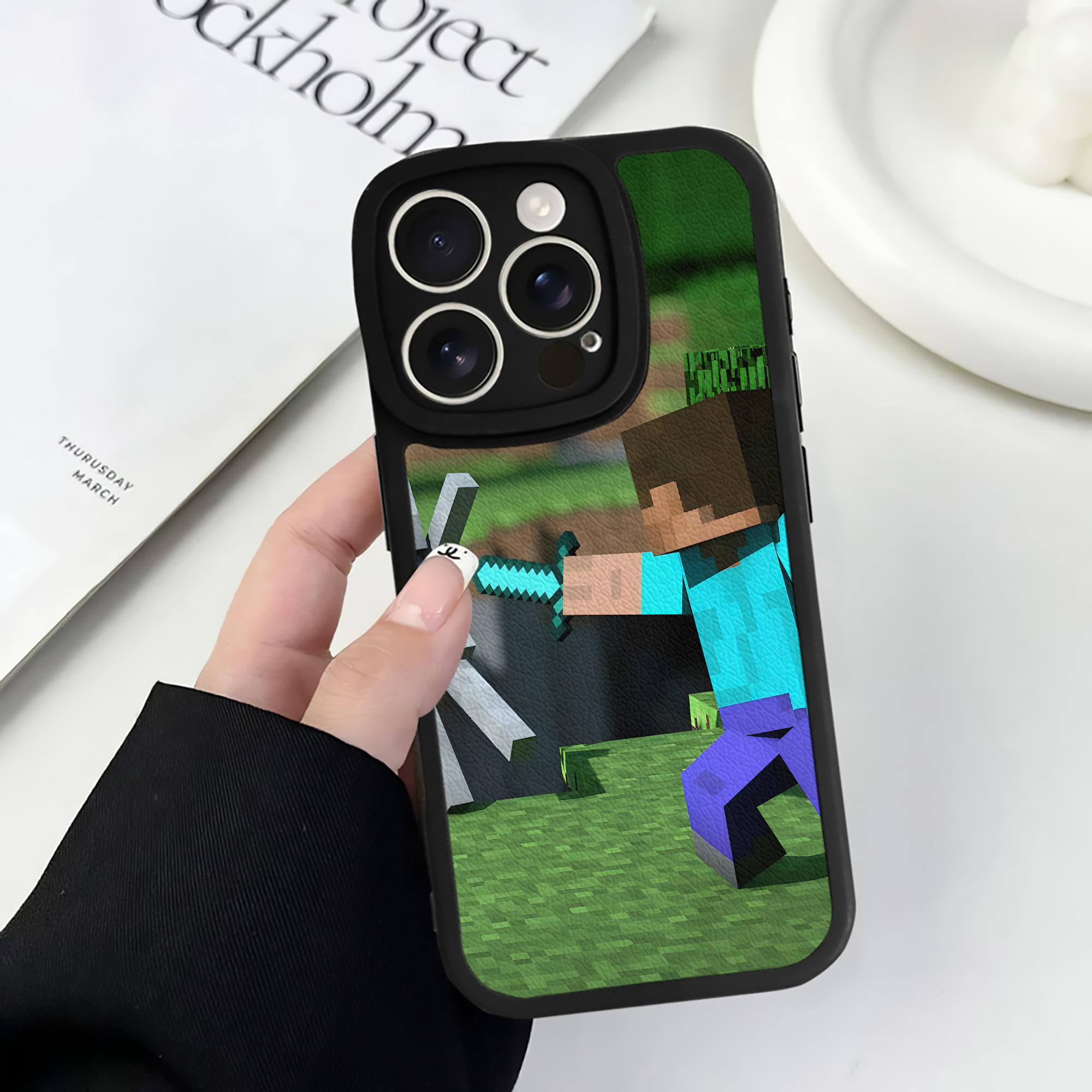（画像用） マインクラフト ブロックの世界 Minecraft MC Block world 【iPhone 16シリーズ対応】シリコンスマホケース（レザー調） 材質：シリコン